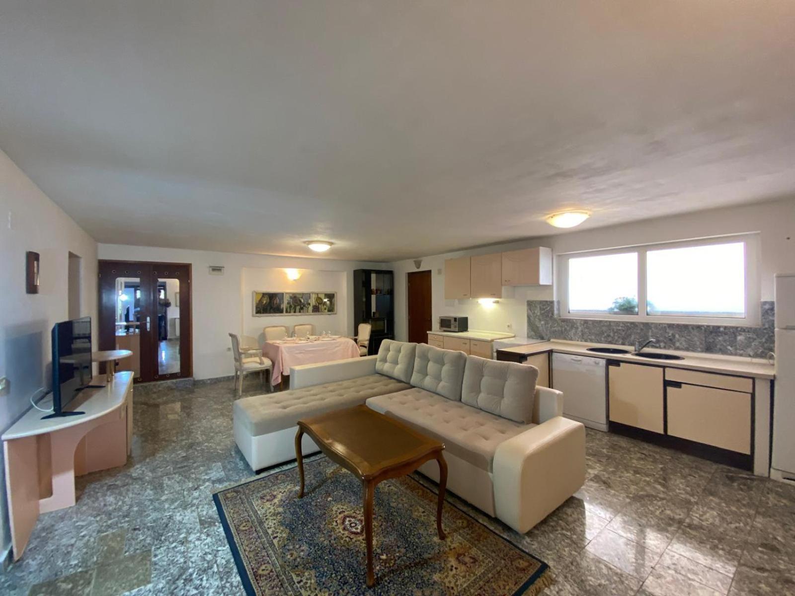 Apartments Aurelia Nova Vas  Exterior photo